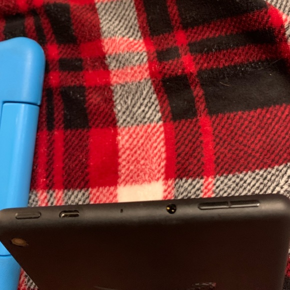 Amazon Fire Kid’s Tablet with Kid Proof Case - Picture 7 of 14